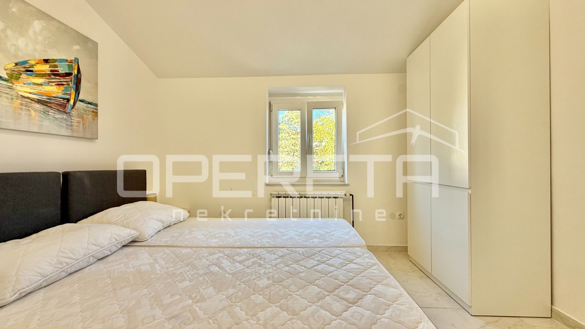 Novalja – appartamento trilocale di 85 m², a 500 m dal mare