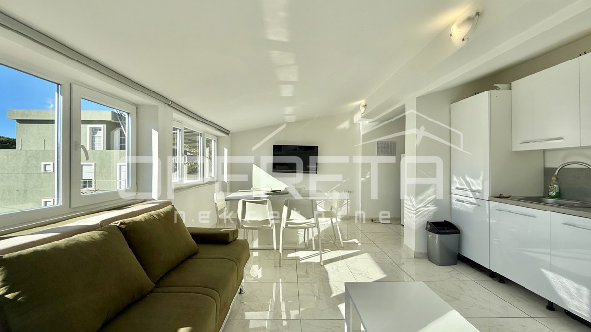 Novalja – appartamento trilocale di 85 m², a 500 m dal mare