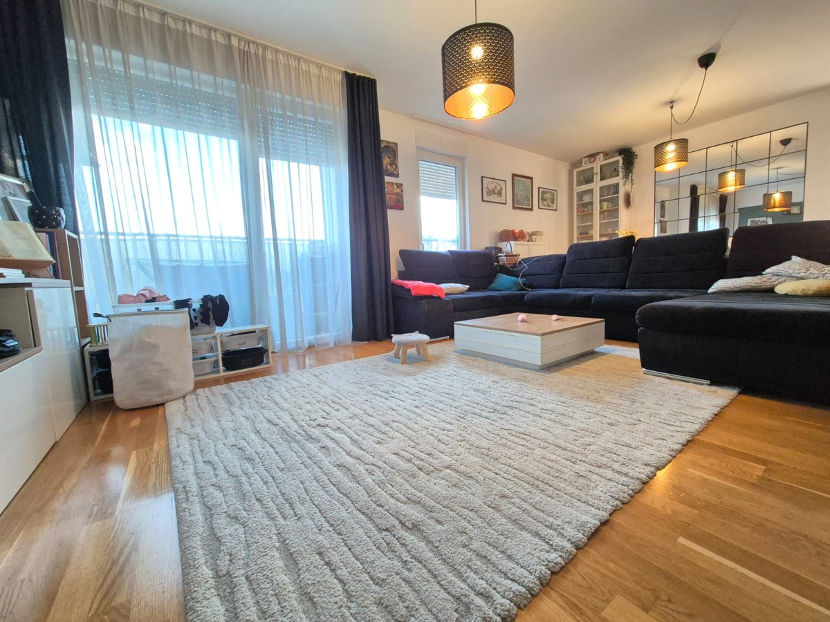 Vendita, Appartamento, Odra, Odranska zavrtnica, 4l, 82m2