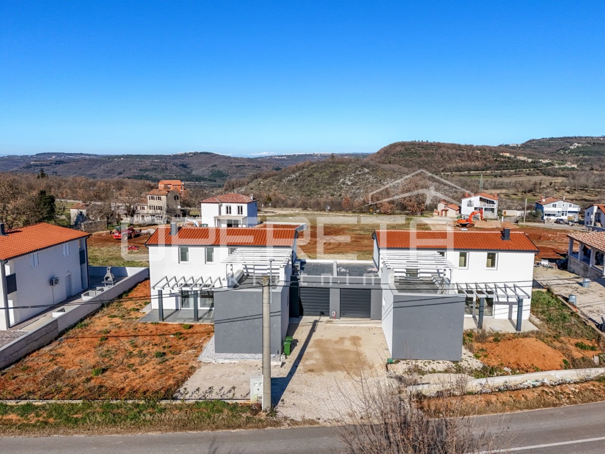 Vendita, Casa, Momjan, Momjan, Edificio doppio, 231m2