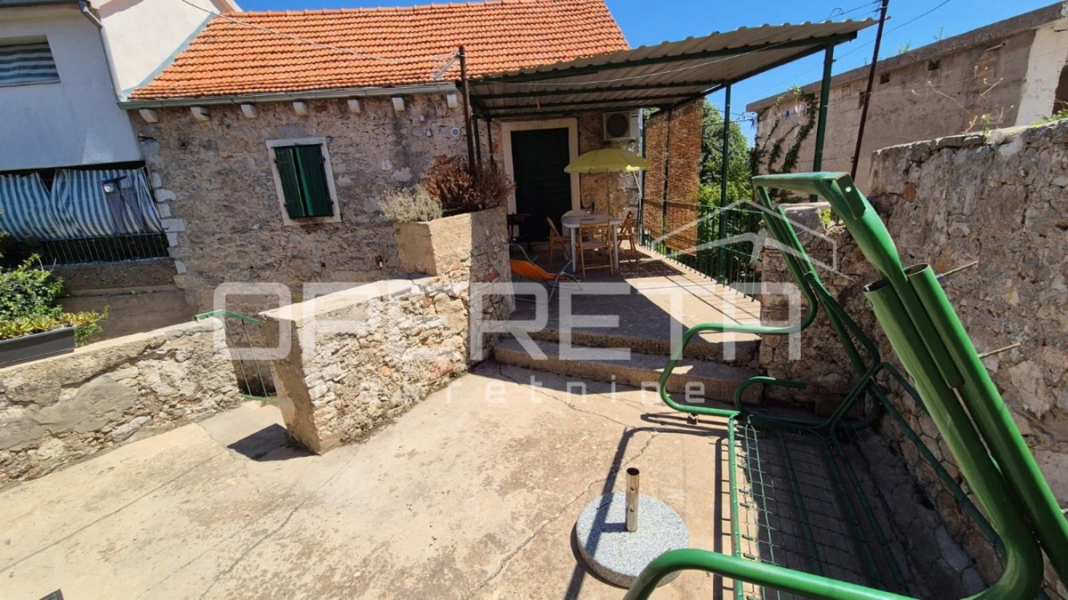 Autentico contesto per un nuovo capitolo sull'isola di Hvar