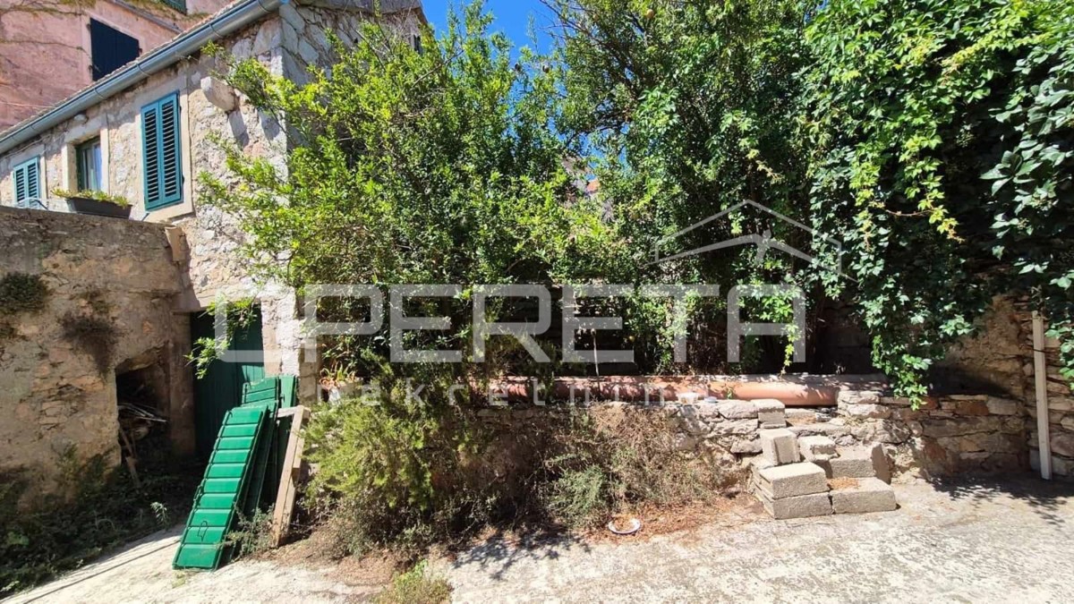 Autentico contesto per un nuovo capitolo sull'isola di Hvar