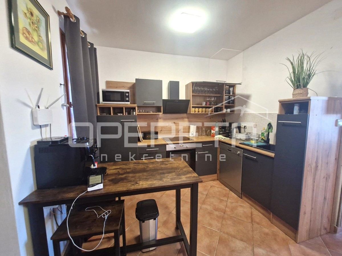 Vendita, Casa, Kloštar Ivanić, Kloštar Ivanić, Indipendente, 226m2