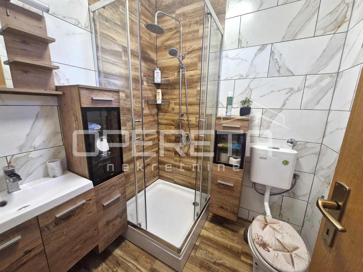 Vendita, Casa, Kloštar Ivanić, Kloštar Ivanić, Indipendente, 226m2