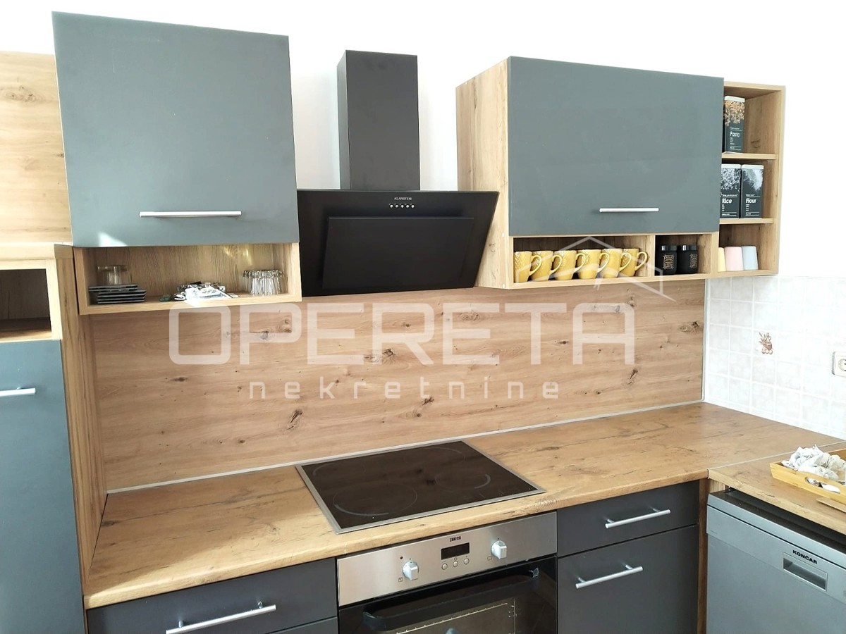 Vendita, Casa, Kloštar Ivanić, Kloštar Ivanić, Indipendente, 226m2