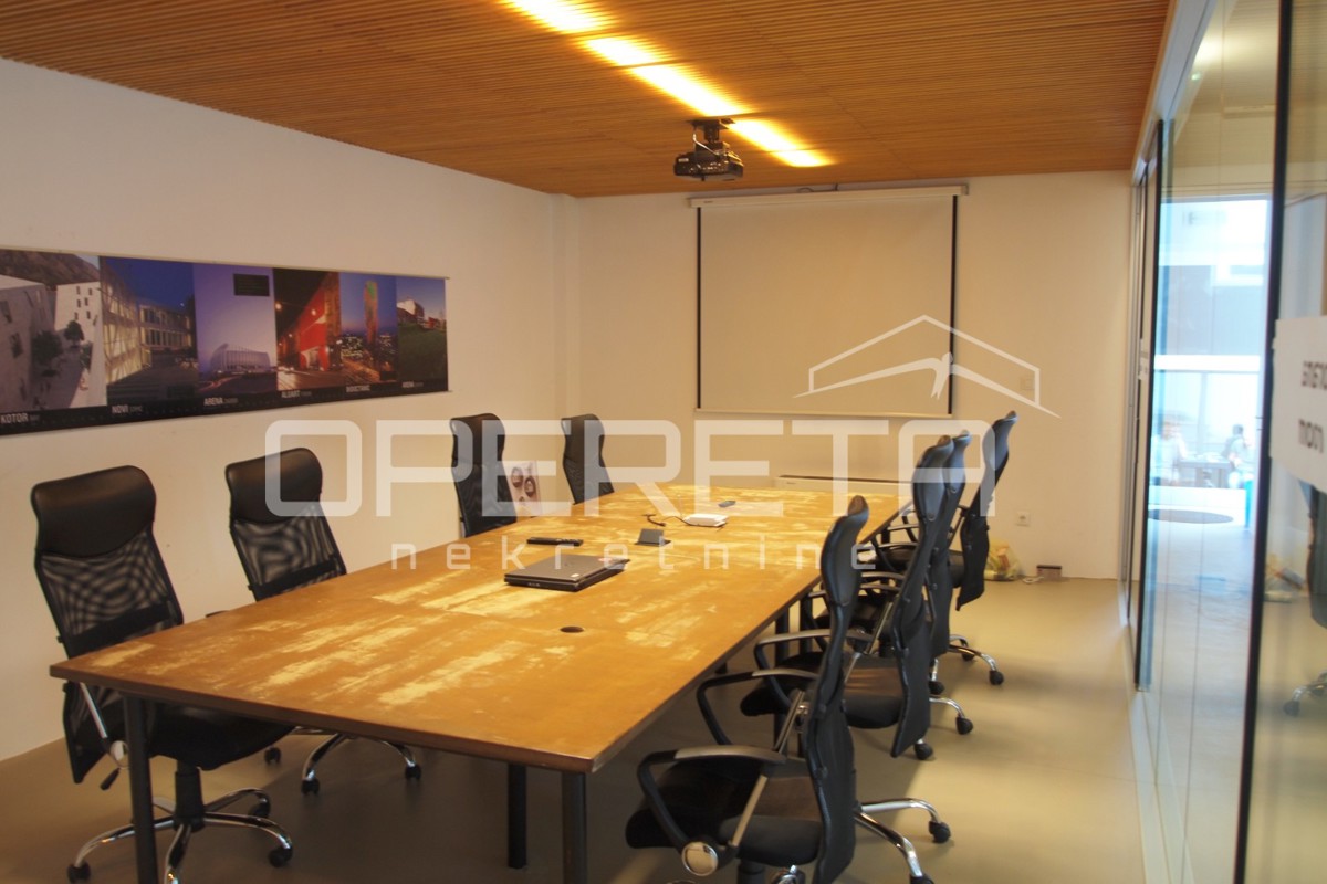 Vendita, Edificio commerciale, Centar, Vinogradska, 580m2