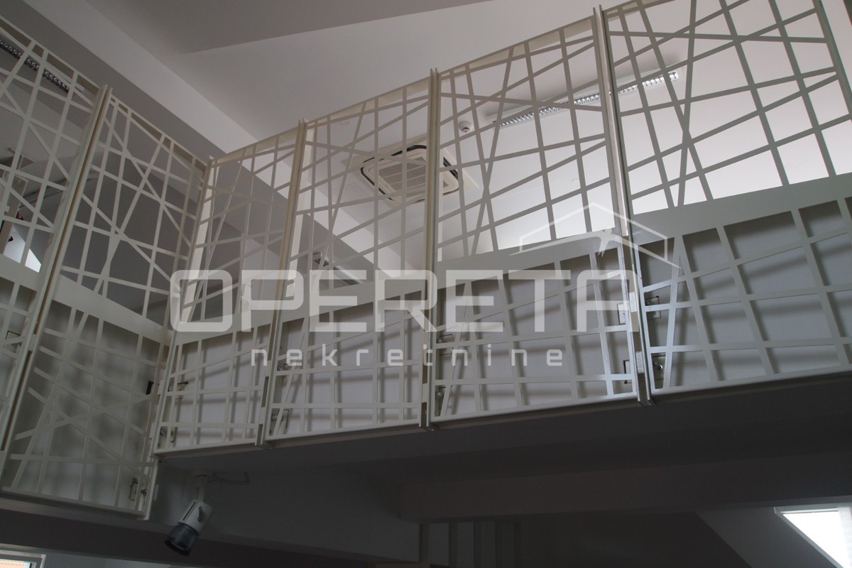 Vendita, Edificio commerciale, Centar, Vinogradska, 580m2