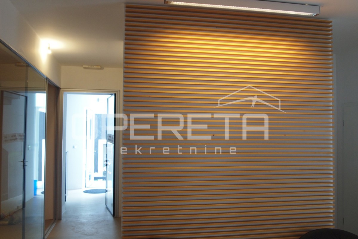 Vendita, Edificio commerciale, Centar, Vinogradska, 580m2