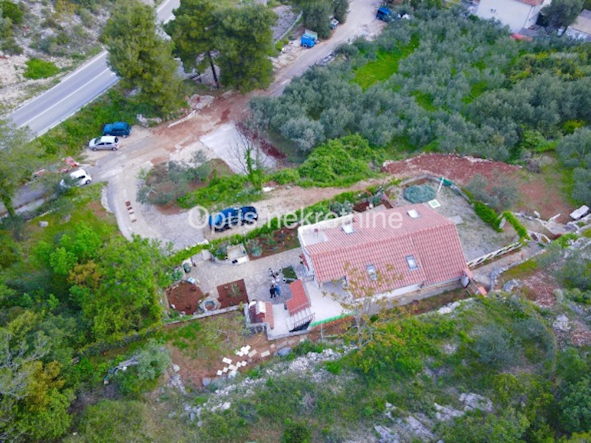 Trpanj, casa con vista e ampio giardino