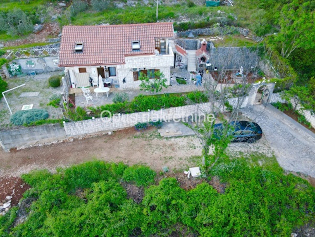 Trpanj, casa con vista e ampio giardino