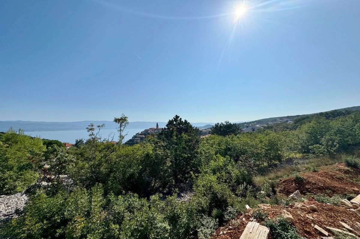 Terreno attraente a soli 200 m dal mare - Vrbnik