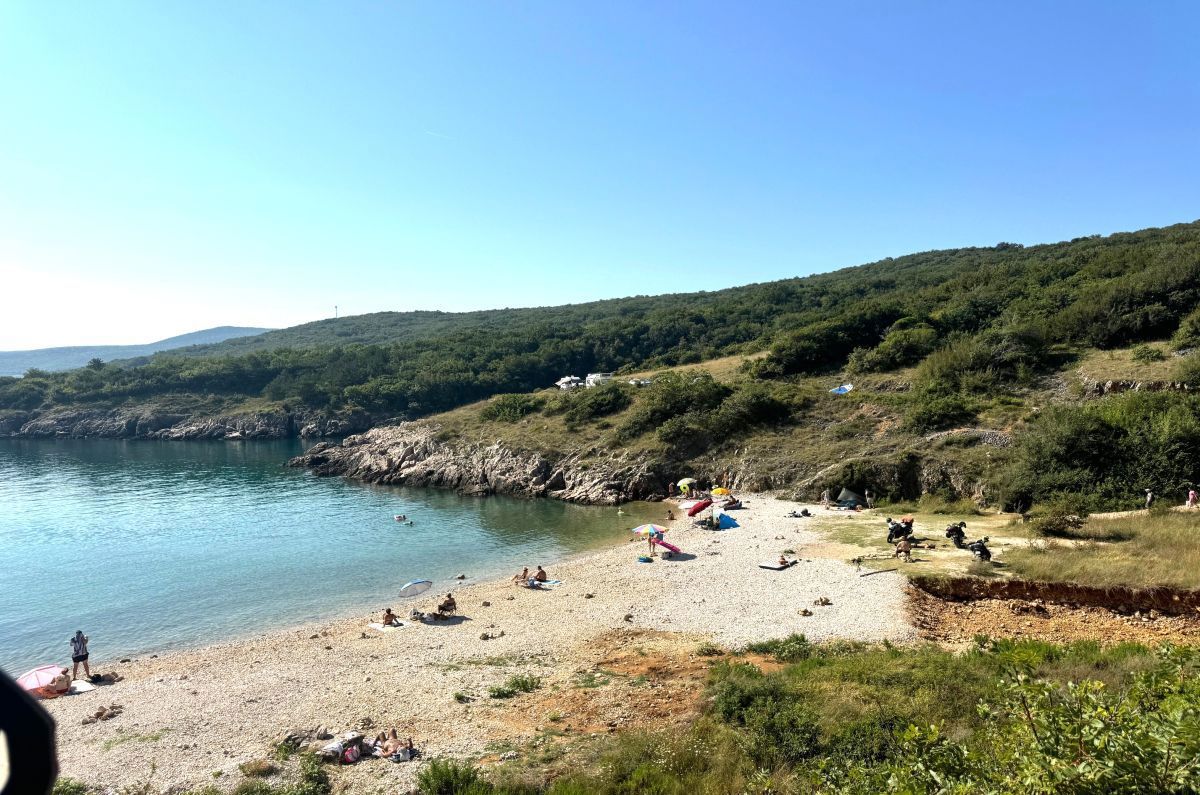 Terreno attraente a soli 200 m dal mare - Vrbnik