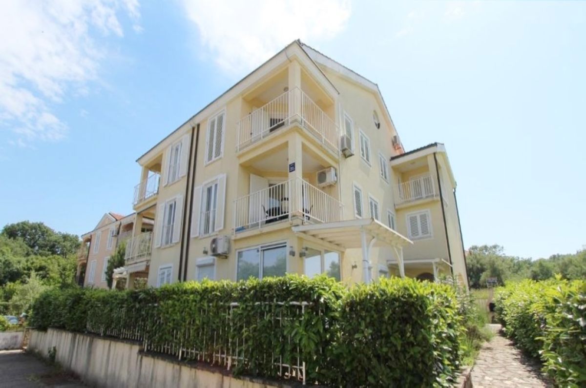 Porat, Malinska - appartamento a 100m dal mare, vista mare