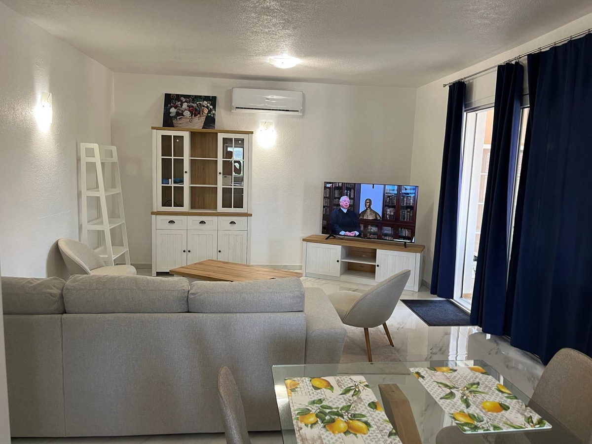 Nuova villa ristrutturata, piscina, prezzo ridotto - Pirovac, Vodice