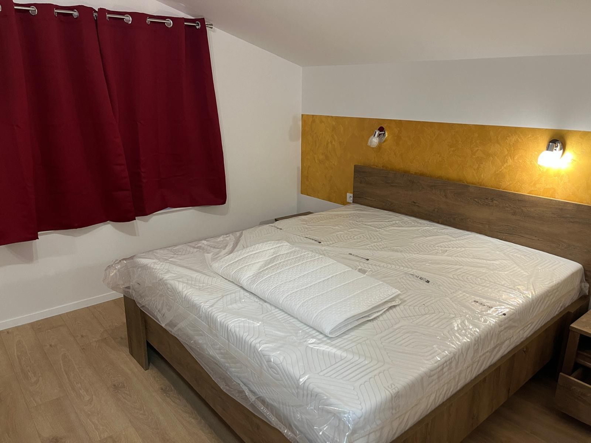 Nuova villa ristrutturata, piscina, prezzo ridotto - Pirovac, Vodice