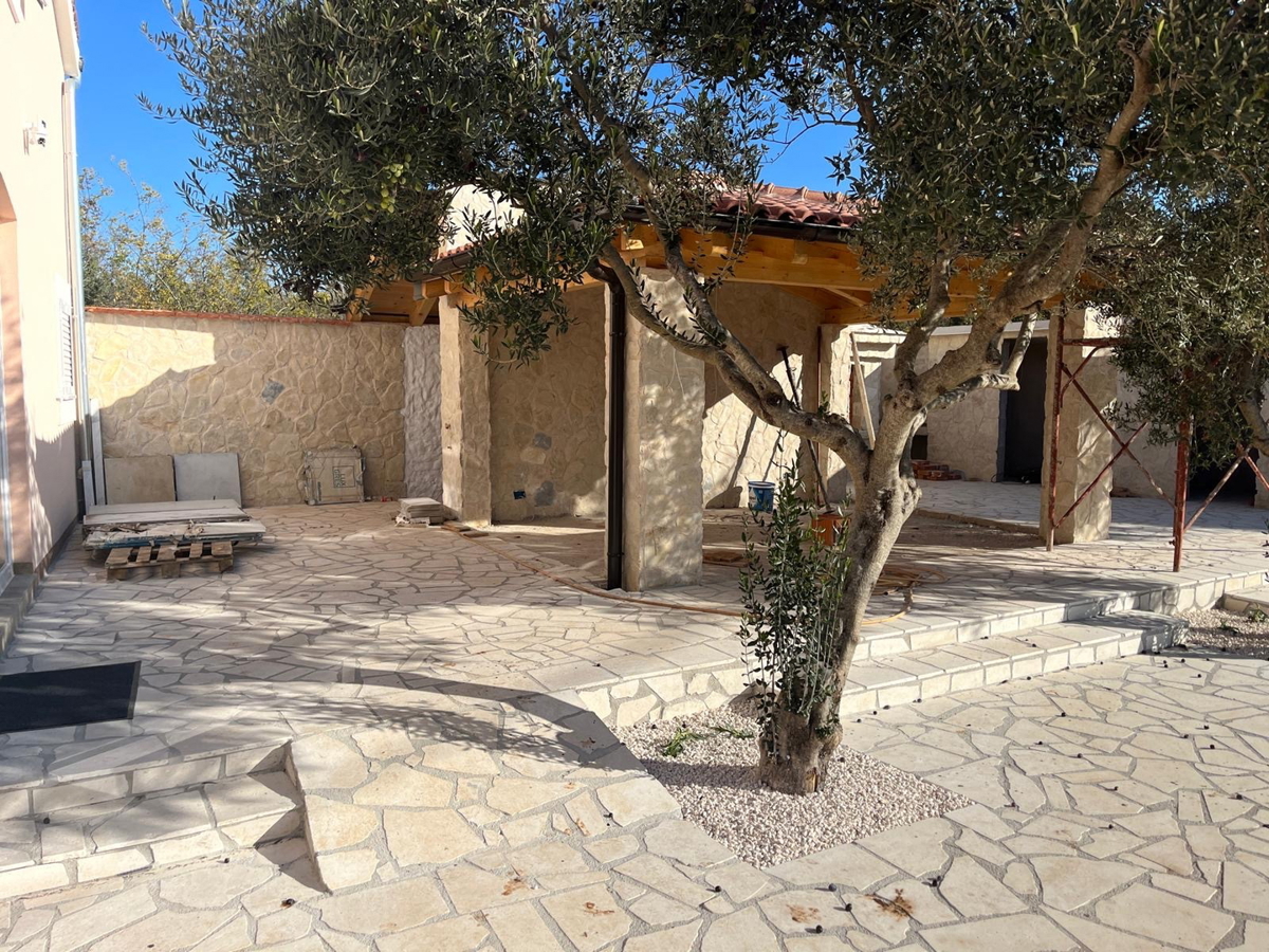 Nuova villa ristrutturata, piscina, prezzo ridotto - Pirovac, Vodice