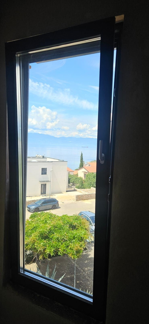 Appartamento con vista panoramica sul mare e piscina - Omišalj