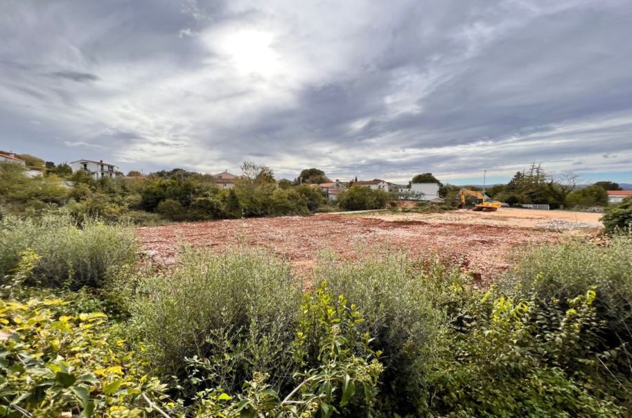 Malinska, Krk - Vendita di un terreno edificabile, 807 m² in una posizione tranquilla