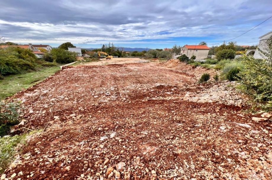 Malinska, Krk - Vendita di un terreno edificabile, 807 m² in una posizione tranquilla