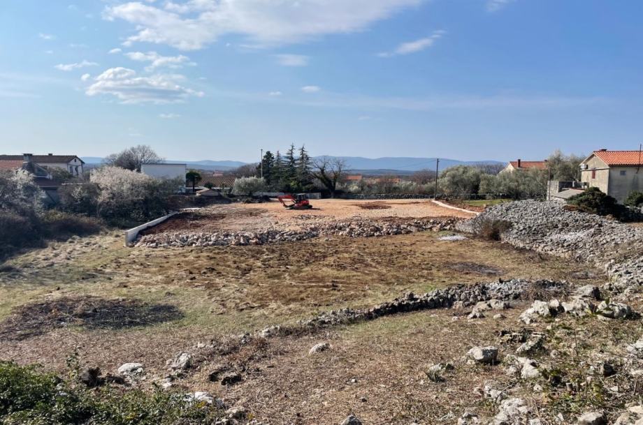 Malinska, Krk - Vendita di un terreno edificabile, 807 m² in una posizione tranquilla