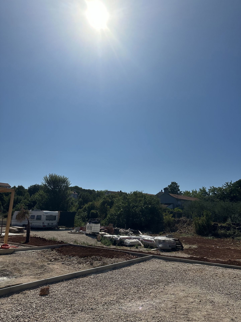 Terreno con permesso di costruzione - Oštrobradić, Malinska