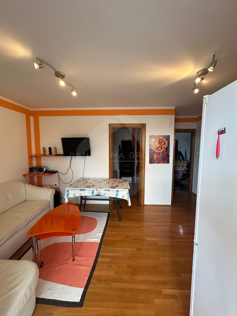 Appartamento al piano terra a Malinska – 200 m dal mare, posizione eccellente