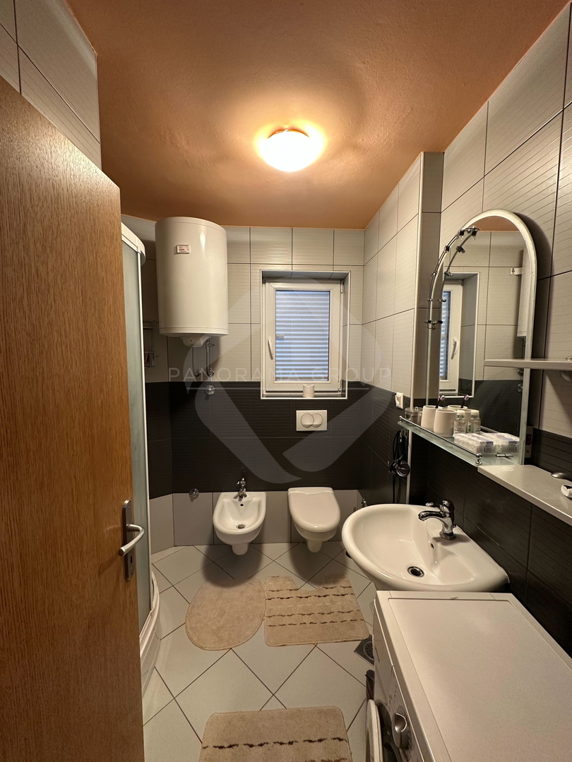 Appartamento al piano terra a Malinska – 200 m dal mare, posizione eccellente