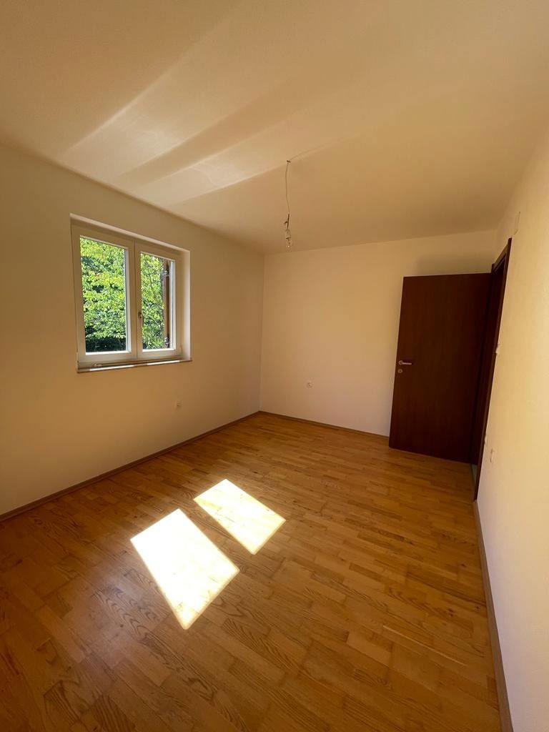 <p>Prekrasna vila u mirnom okruženju - Hlapa, Dobrinj</p>