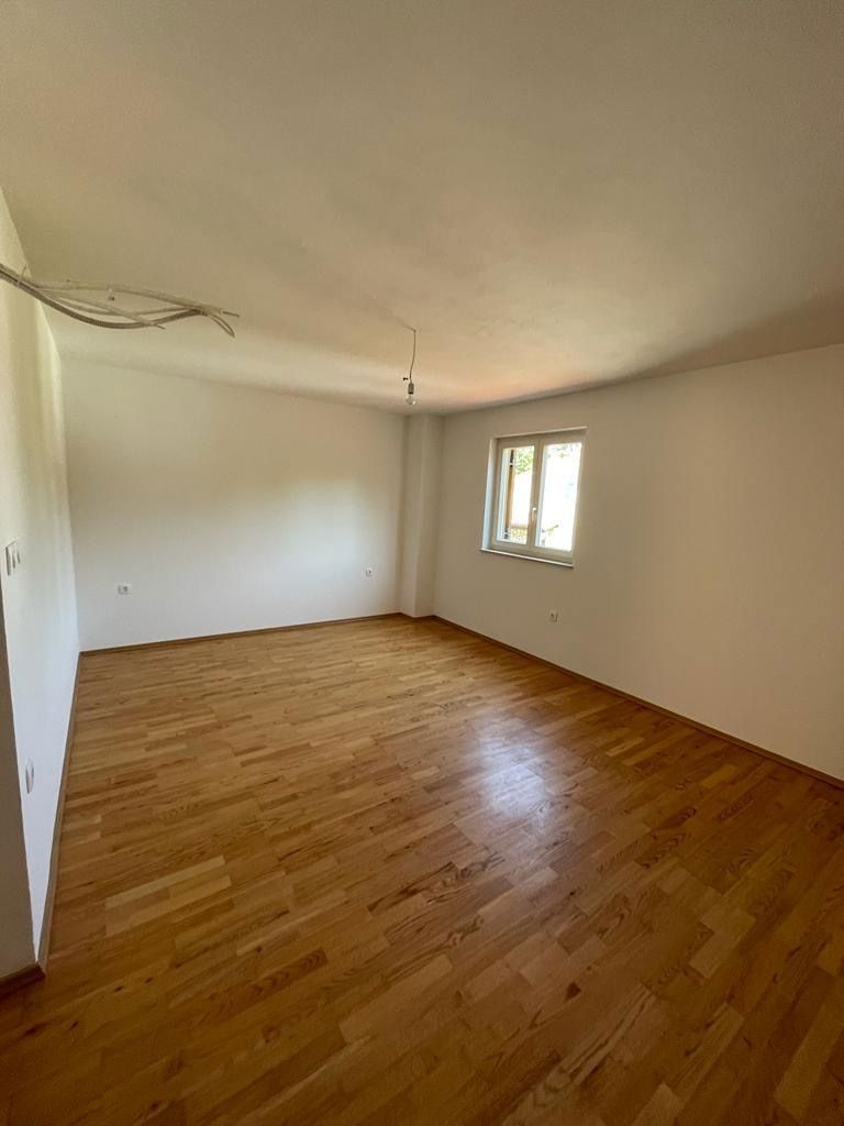 <p>Prekrasna vila u mirnom okruženju - Hlapa, Dobrinj</p>