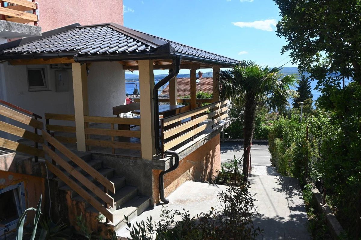 <p>Meraviglioso appartamento con tre terrazze e vista mare - Dramalj</p>