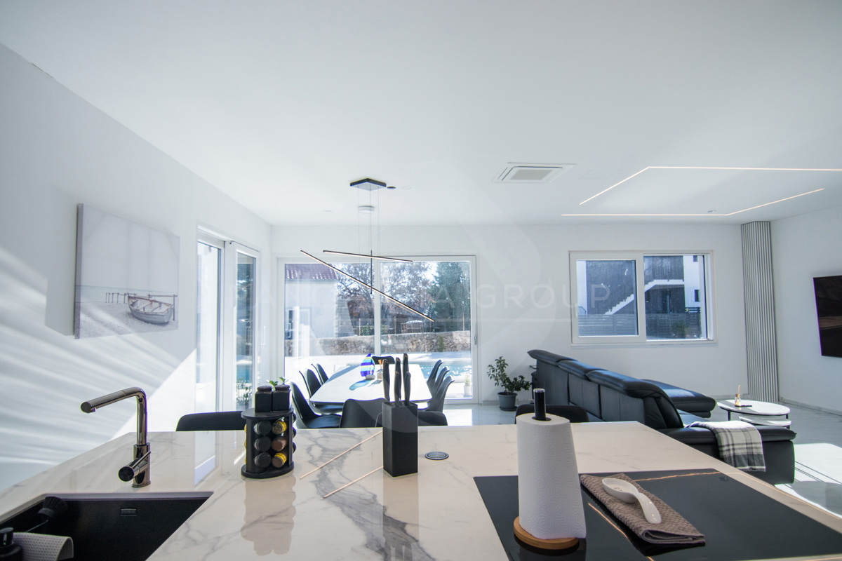 Villa di lusso con piscina, sauna e palestra – Muraj, isola di Krk