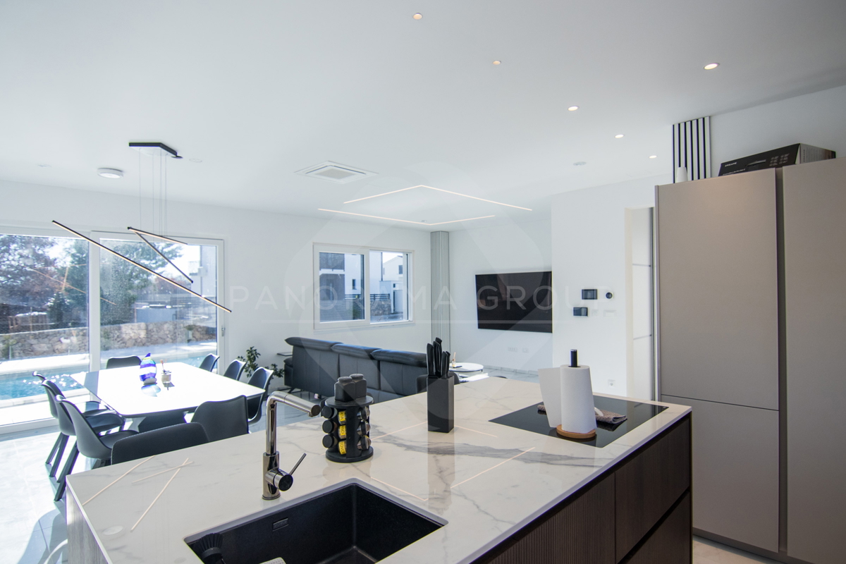 Villa di lusso con piscina, sauna e palestra – Muraj, isola di Krk