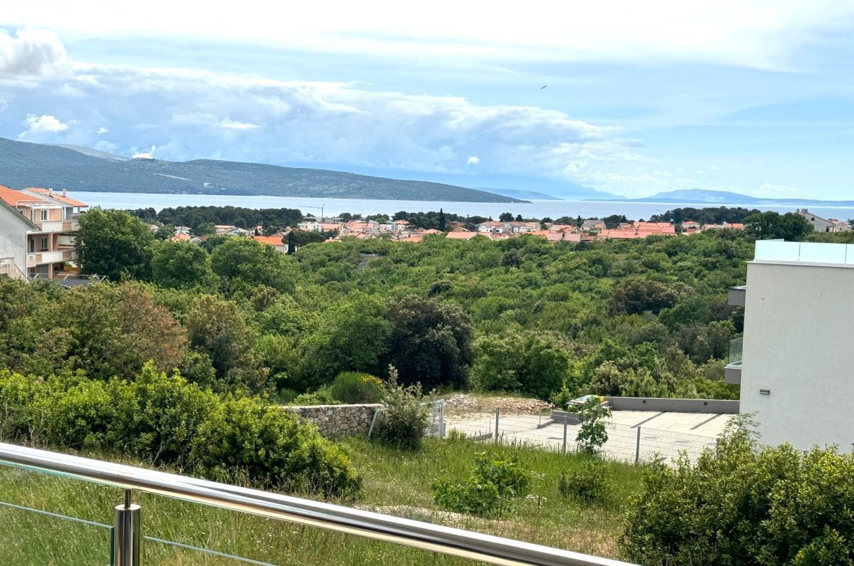Appartamento arredato con piscina e vista mare - città di Krk