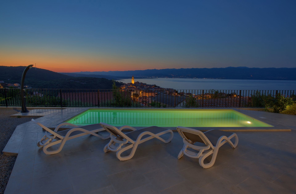 <Vila sa panoramskim pogledom na more - Vrbnik>  <Vila con vista panoramica sul mare - Vrbnik>