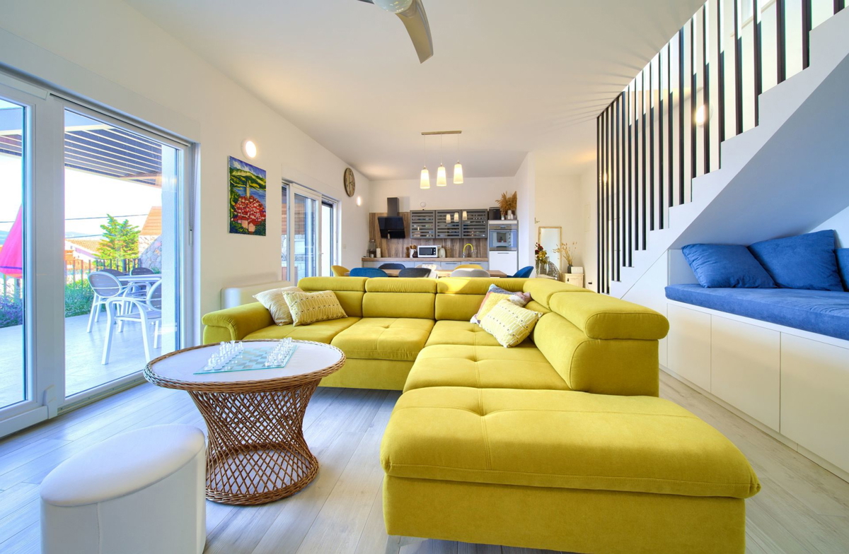 <Vila sa panoramskim pogledom na more - Vrbnik>  <Vila con vista panoramica sul mare - Vrbnik>