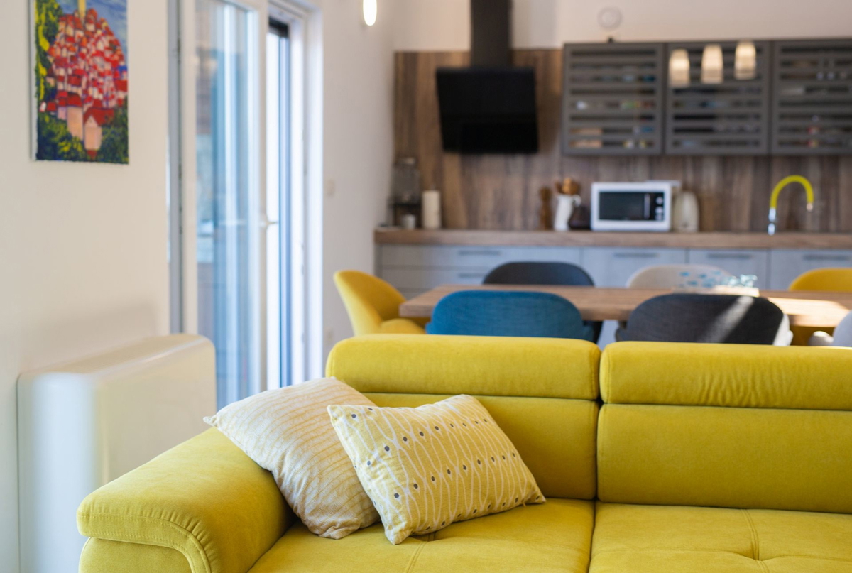 <Vila sa panoramskim pogledom na more - Vrbnik>  <Vila con vista panoramica sul mare - Vrbnik>