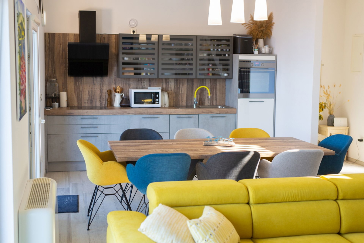 <Vila sa panoramskim pogledom na more - Vrbnik>  <Vila con vista panoramica sul mare - Vrbnik>