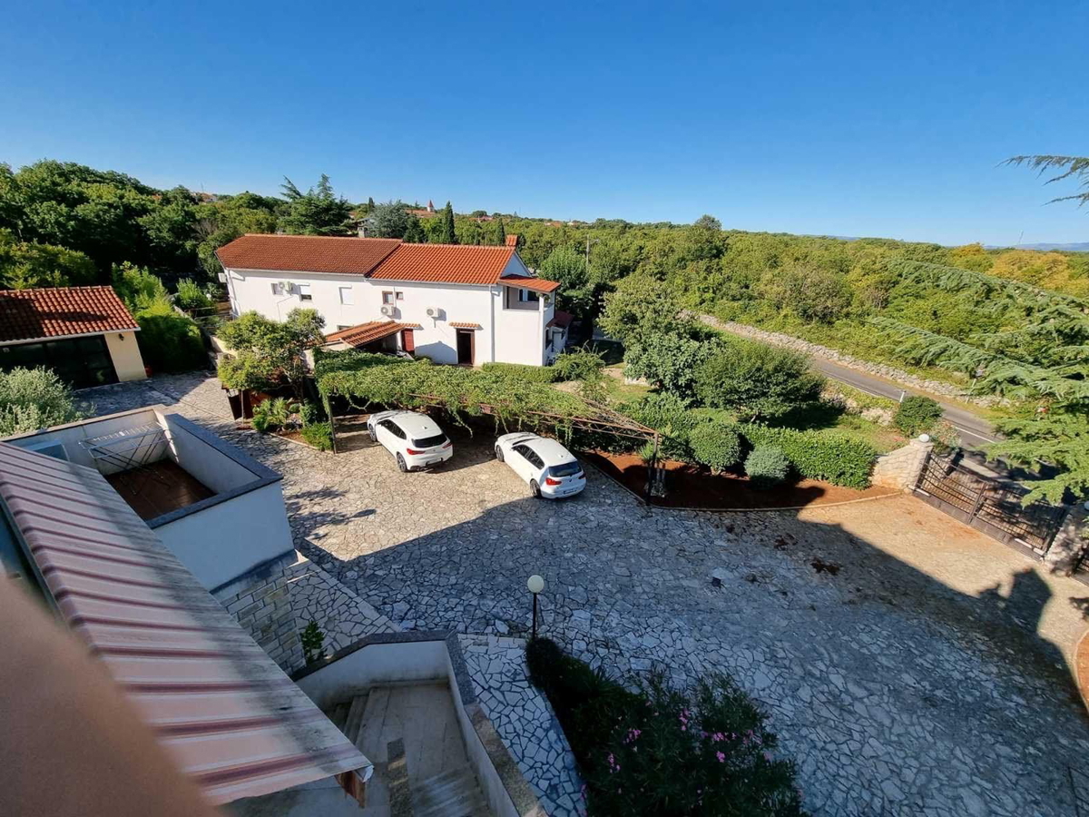 &lt;div&gt;Casa con una splendida proprietà - Rasopasno&lt;/div&gt;