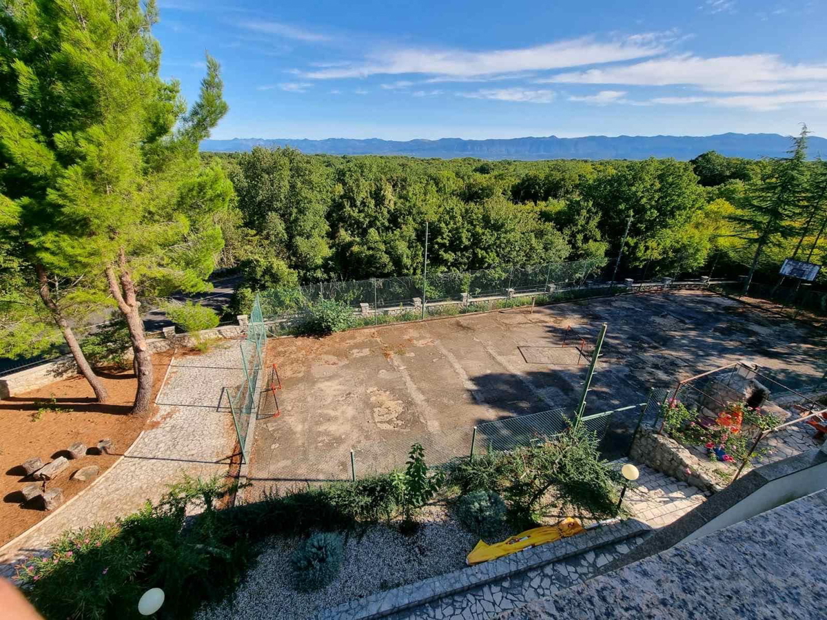 &lt;div&gt;Casa con una splendida proprietà - Rasopasno&lt;/div&gt;