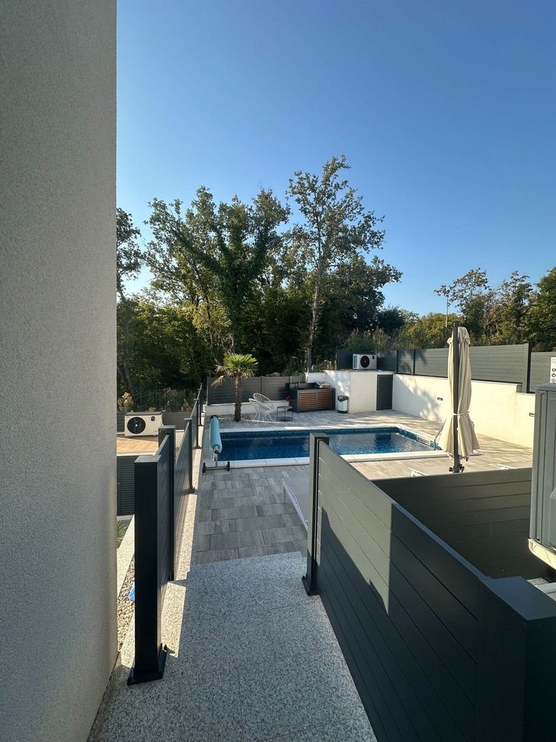 &lt;p&gt;Appartamento di lusso con piscina, vista mare, vicinanza al mare - Malinska&lt;/p&gt;