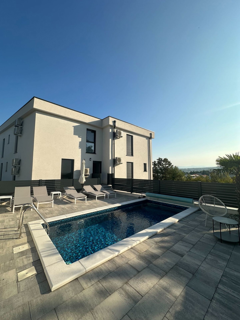 &lt;p&gt;Appartamento di lusso con piscina, vista mare, vicinanza al mare - Malinska&lt;/p&gt;