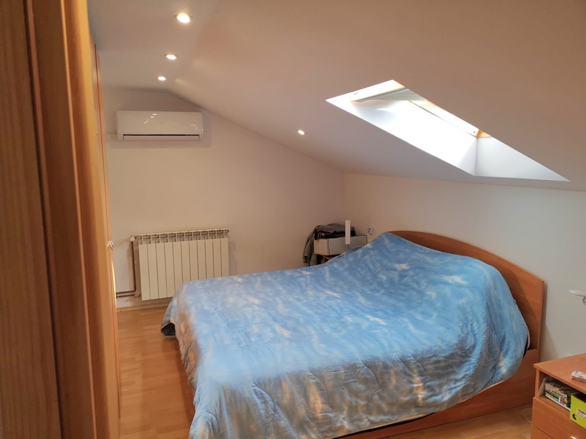 Malinska - opportunità, appartamento su due piani con vista mare