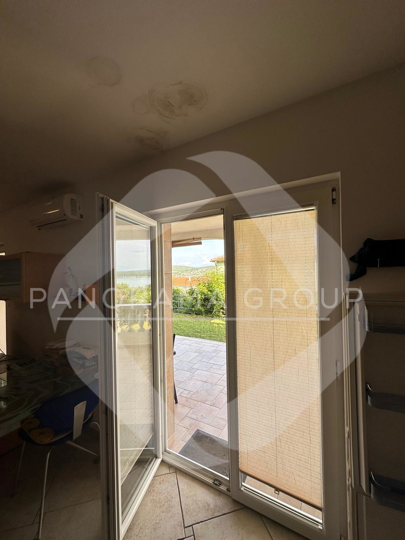 Novo, solo da noi! Appartamento con giardino, a 100m dal mare e dalla spiaggia, Klimno