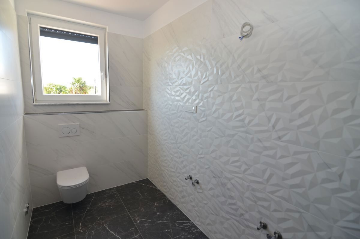 Lussuosa nuova villa con piscina e vista mare – Krk