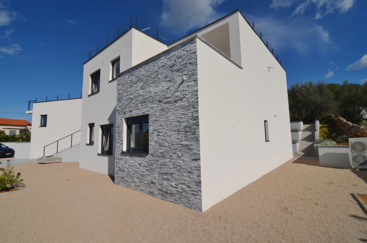 Lussuosa nuova villa con piscina e vista mare – Krk