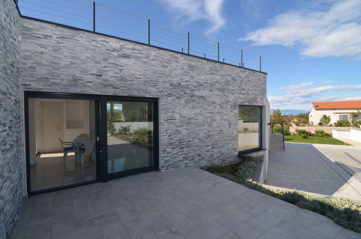 Lussuosa nuova villa con piscina e vista mare – Krk