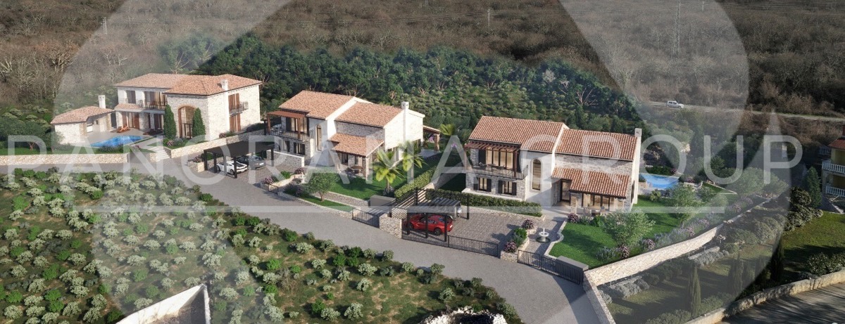 Esclusivo - terreno con progetti per tre ville