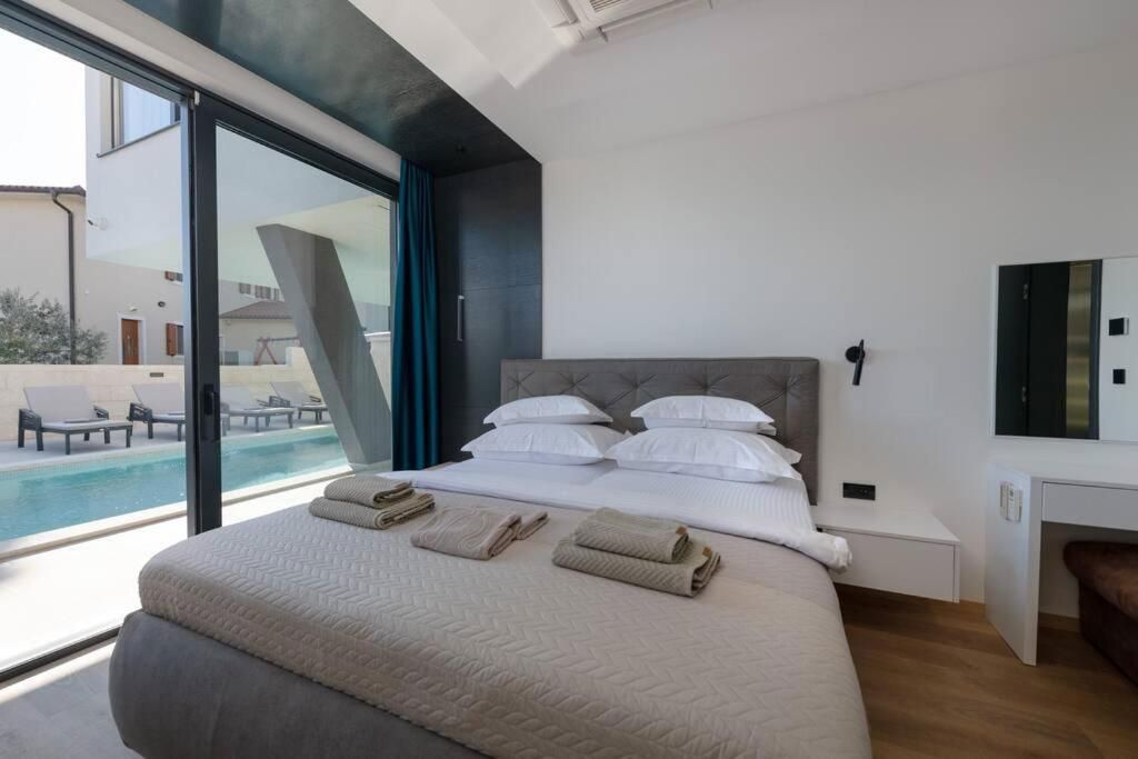 &lt;Villa di lusso - esclusiva in offerta - Medulin, Istria&gt;