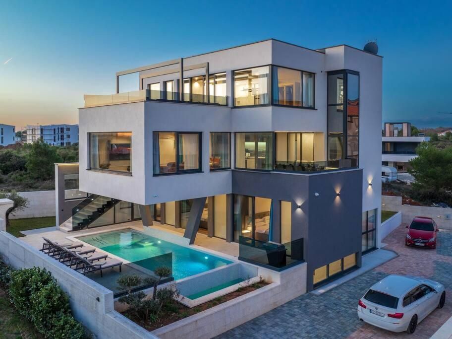 &lt;Villa di lusso - esclusiva in offerta - Medulin, Istria&gt;