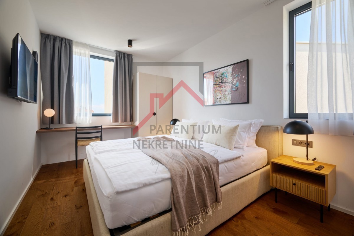 Poreč, dintorni, bellissima villa moderna con piscina coperta!